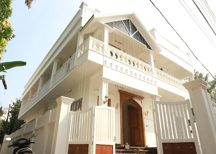 Viceroy Inn Homestay